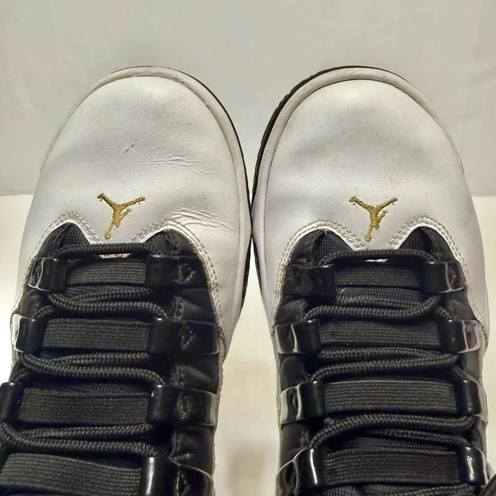 Jordan Max Aura 2 White Black Gold Basketball Shoes CK6636-102 Mens 9.5